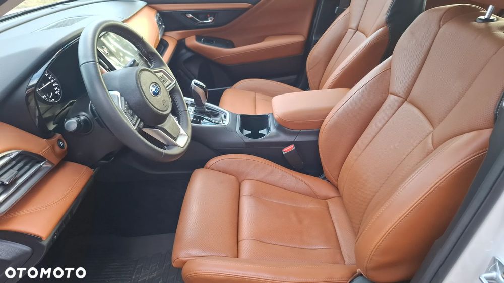 Subaru Legacy - 12