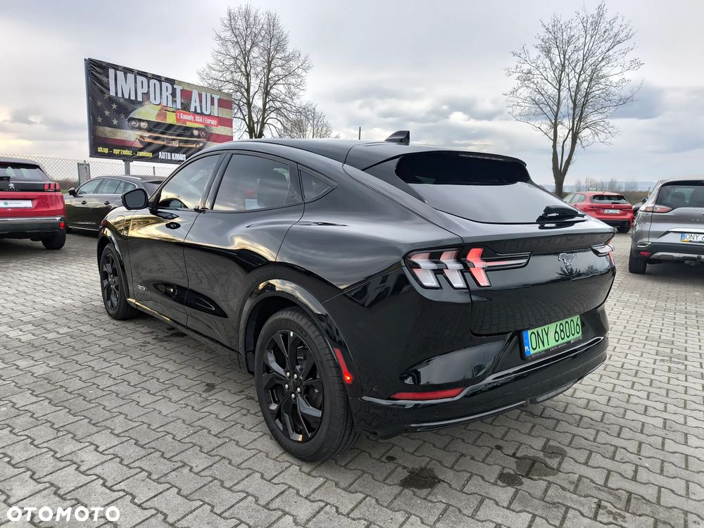 Ford Mustang Mach-E 91 kWh RWD Premium - 3