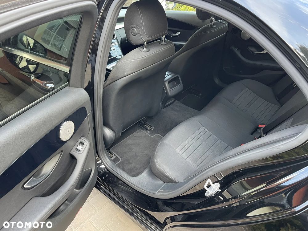 Mercedes-Benz Klasa C 180 7G-TRONIC - 9