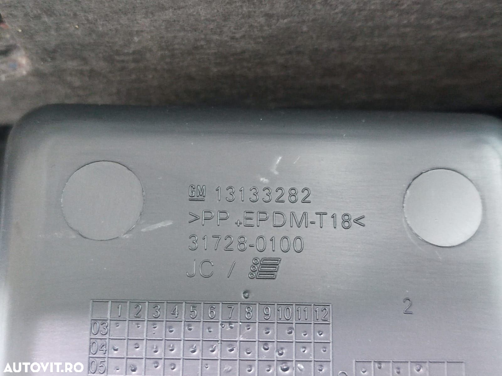 Consola centrala  13133282 Opel Astra H [2004 - 2007] 1.4 benzina Z14 - 2