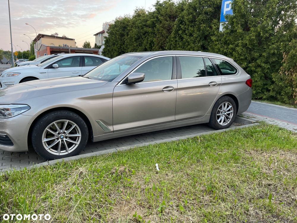 BMW Seria 5 520d Touring - 5
