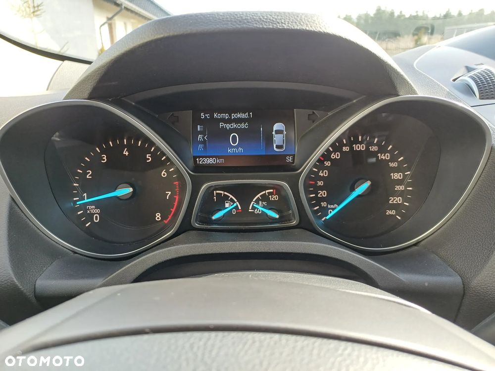 Ford Kuga - 11