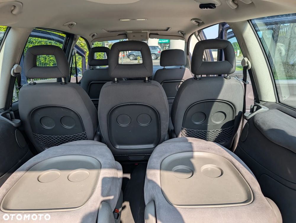 Volkswagen Sharan - 23