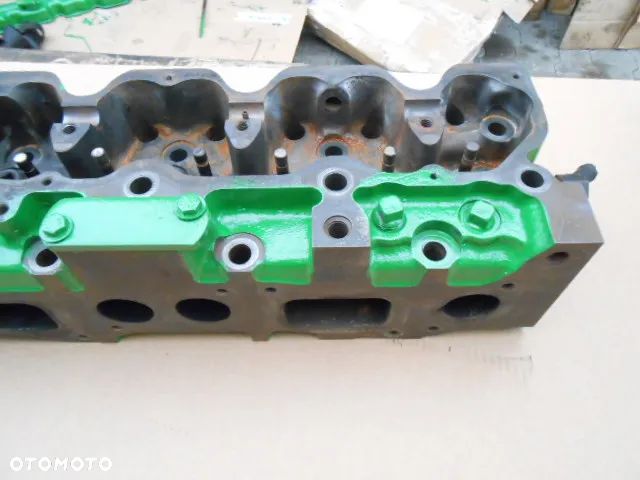 Głowica silnika R102932 John Deere 7800 - 11