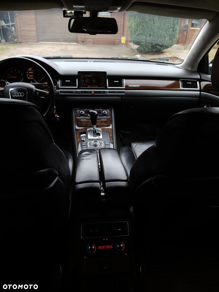 Audi A8 - 14