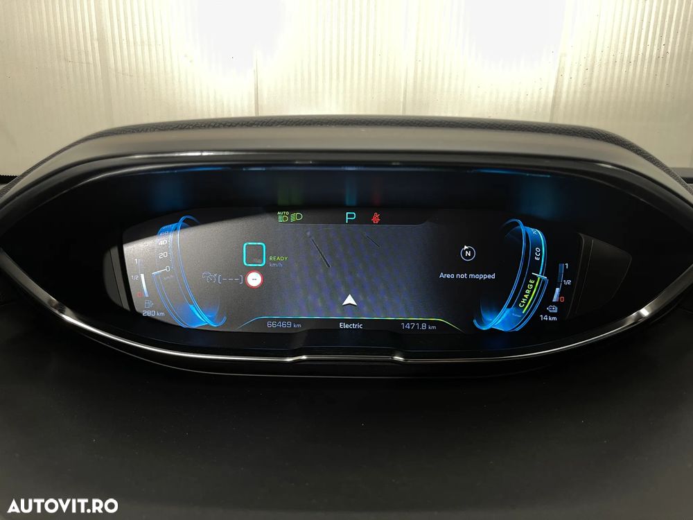 Peugeot 3008 225 e-EAT8 GT - 36