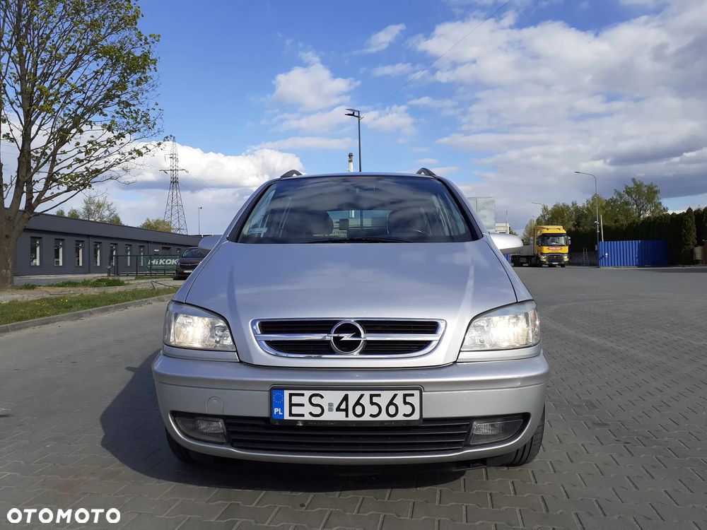 Opel Zafira 1.8 16V Elegance - 2