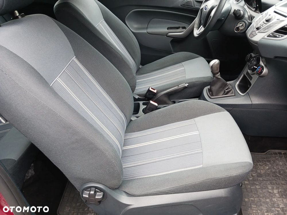 Ford Fiesta 1.25 Titanium - 10