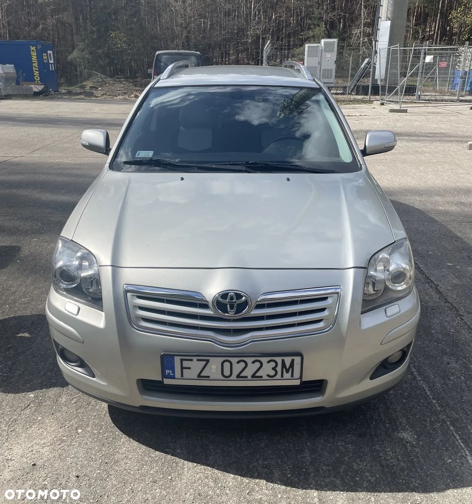 Toyota Avensis 2.0 VVT-i Sol plus - 4