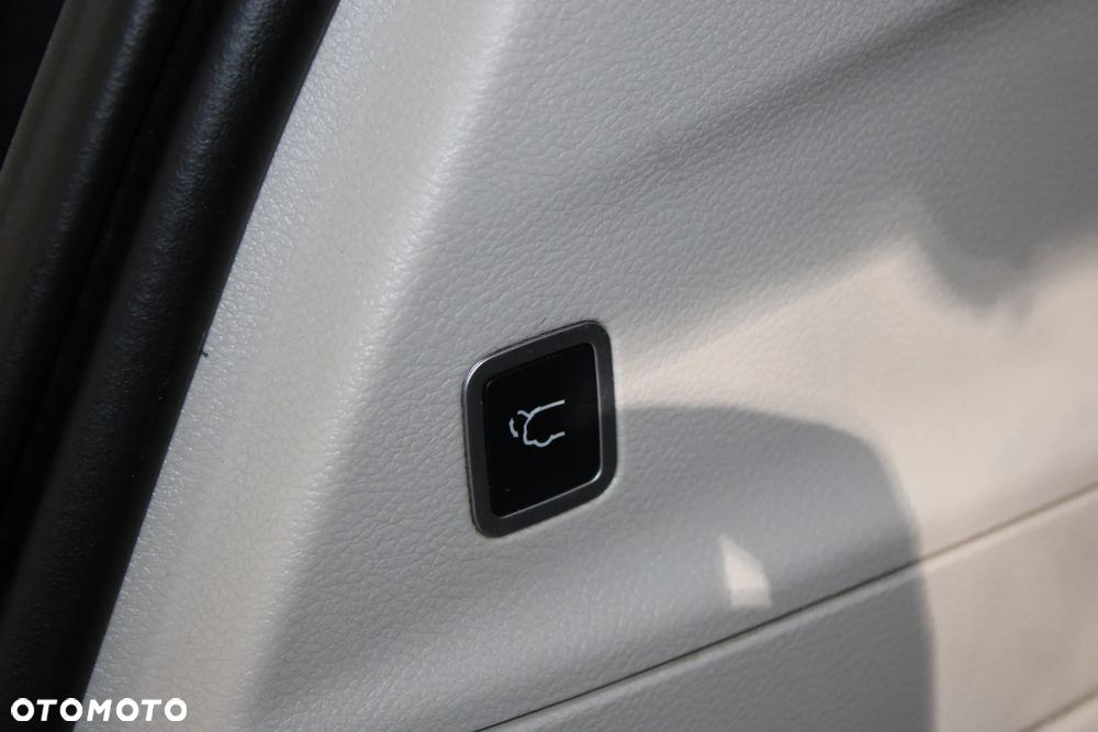 Chrysler Pacifica - 24