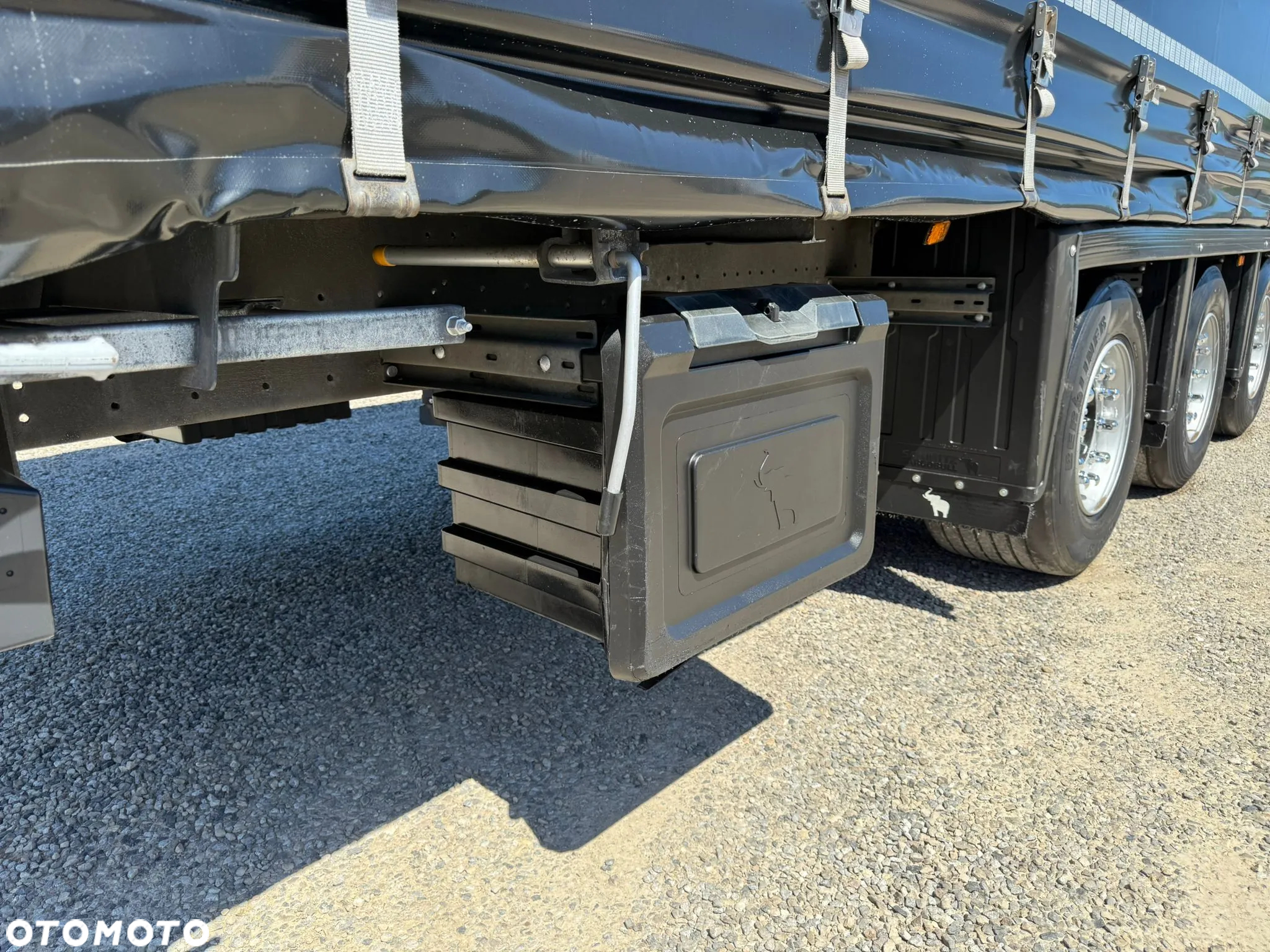 Schmitz Cargobull / FIRANKA / MEGA / SYSTEM BDE / ROZSUWANE SŁUPKI / OŚ PODNOSZONA - 10
