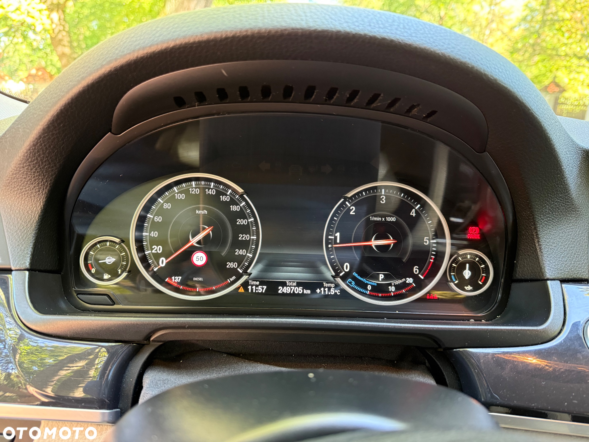 BMW Seria 5 525d Touring Luxury Line - 11