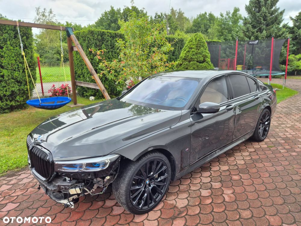 BMW Seria 7 740d xDrive mHEV sport - 2
