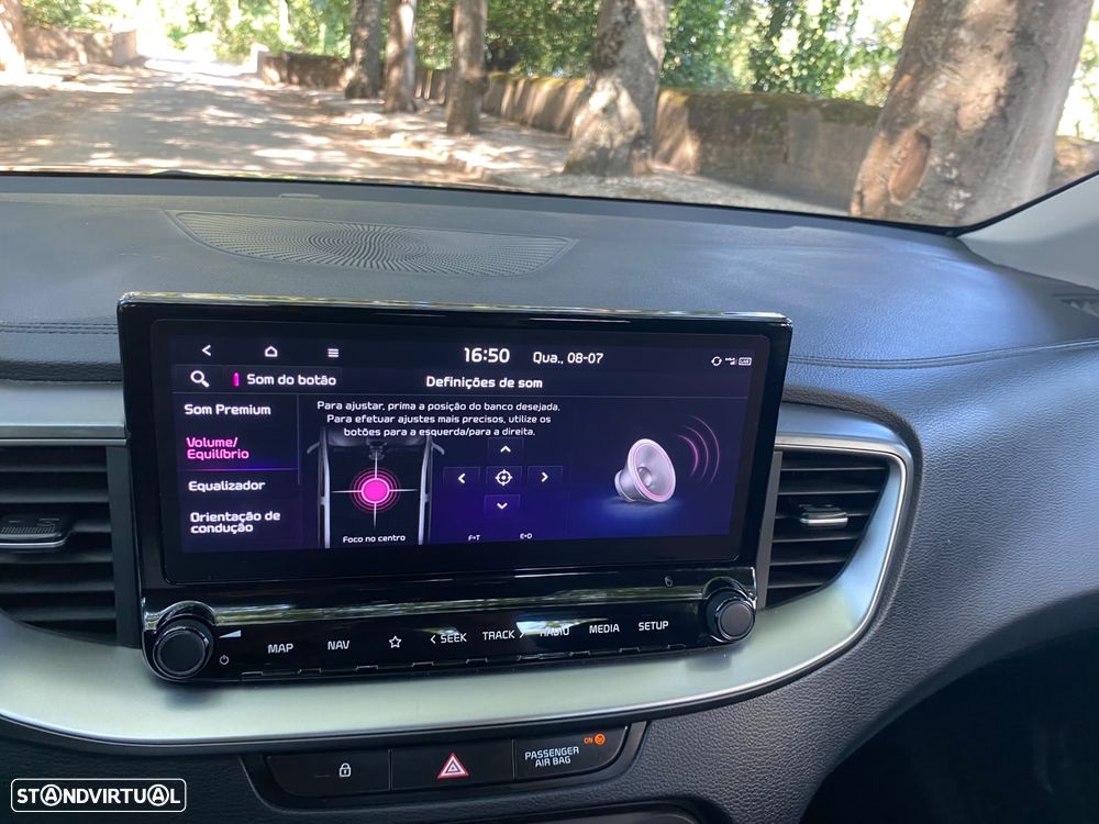 Kia XCeed 1.0 T-GDI Dynamic — fotografia 17