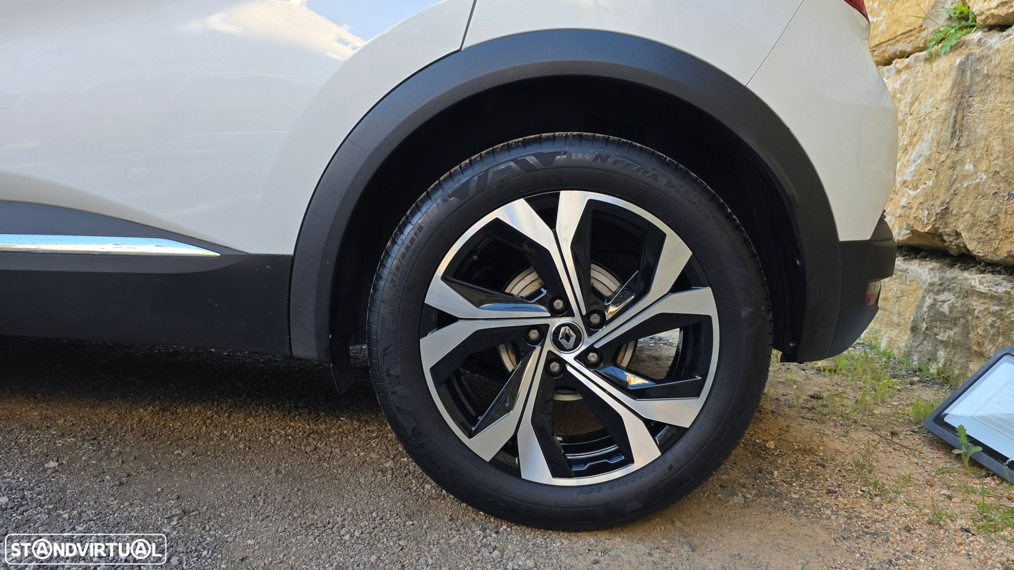 Renault Captur - 60