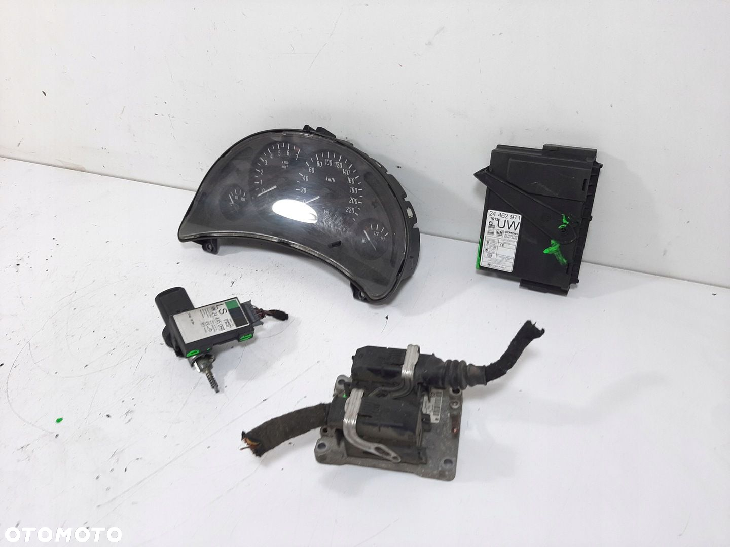 OPEL CORSA C 1.2 16V 3D 01R STEROWNIK SILNIKA ZESTAW 0261206074 09115112 - 6