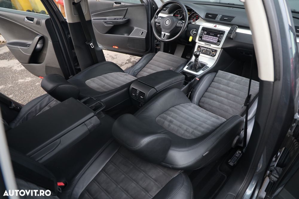 Volkswagen Passat Variant 2.0 TDI BlueMotion Technology Highline - 15