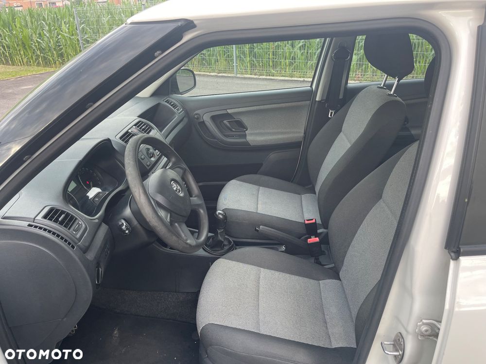 Skoda Fabia 1.2 TSI Active - 10