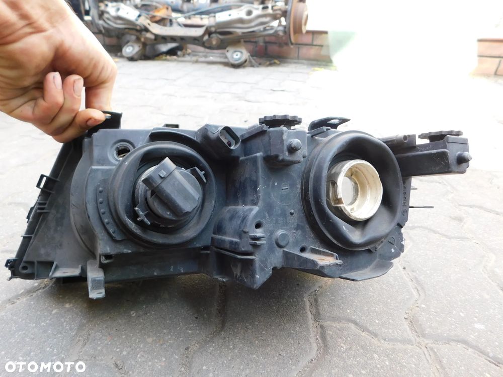 lampa prawa przód   BMW E46 E-46 przed liftingiem AL - 5