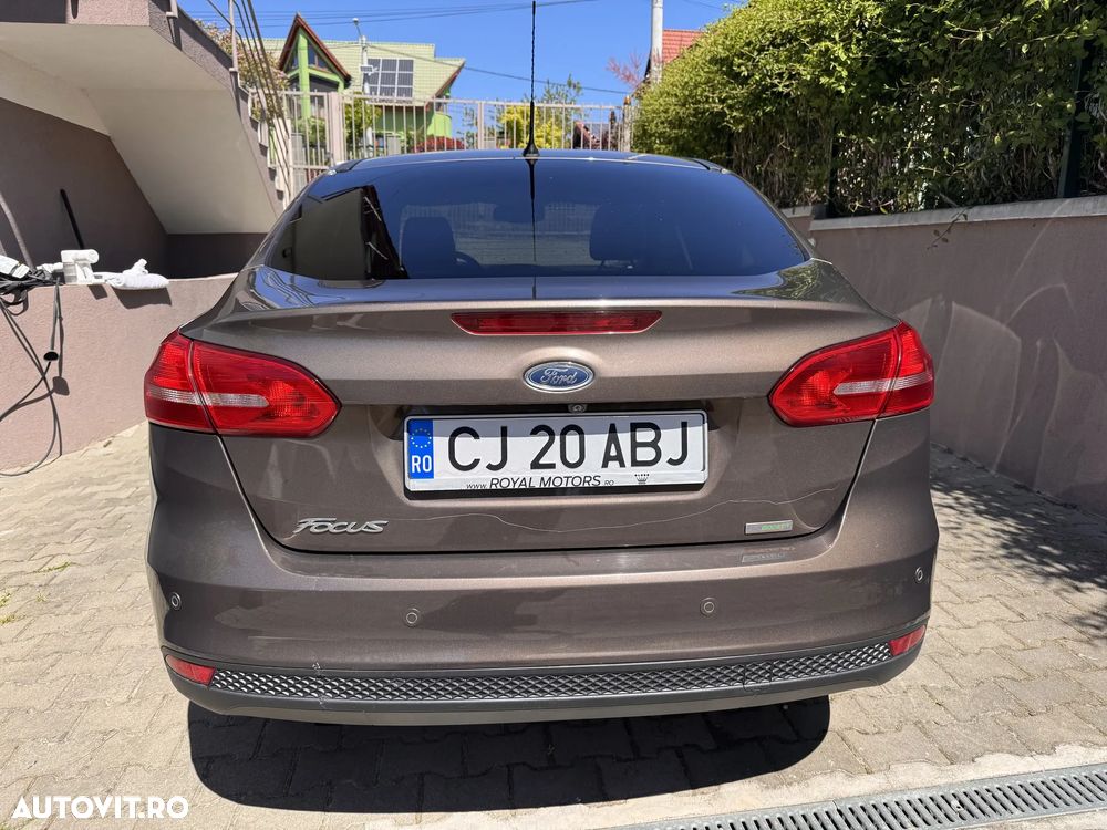 Ford Focus 1.0 EcoBoost Titanium - 6