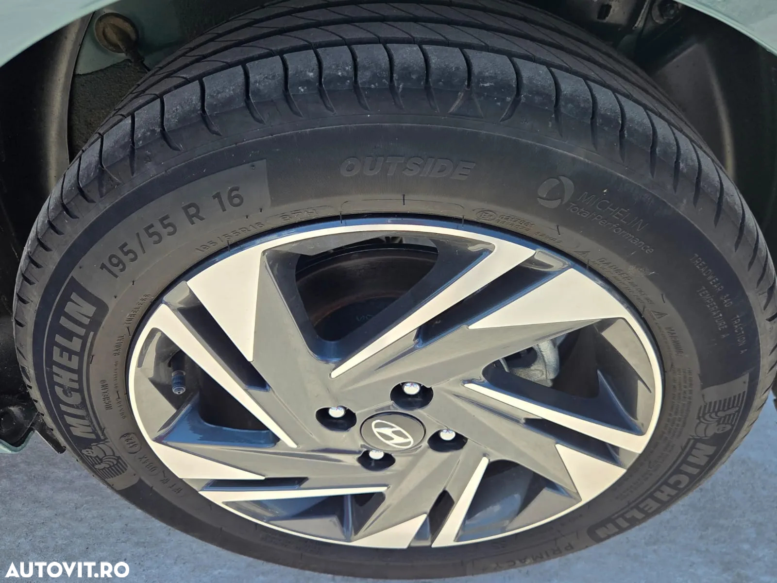 Hyundai i20 1.0 l T-GDi M-Hybrid 100CP 7DCT 5DR Led Line - 10