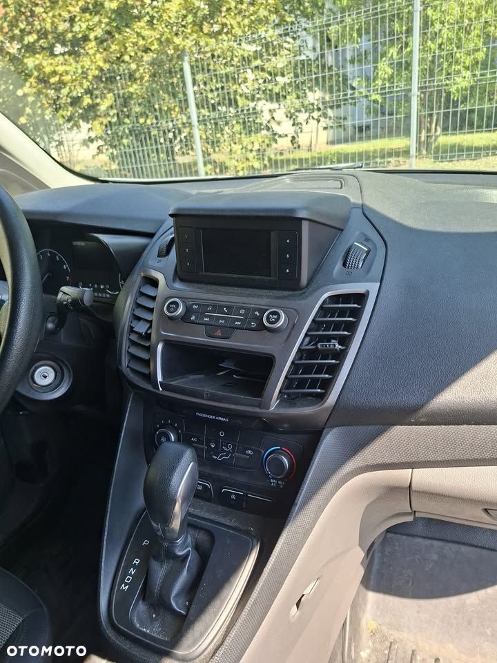 Ford Transit Connect - 13