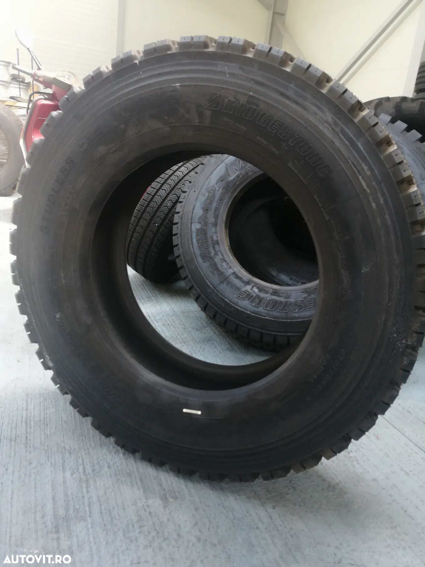 Anvelope noi 275/70 R22.5 Bridgestone W970 - 3
