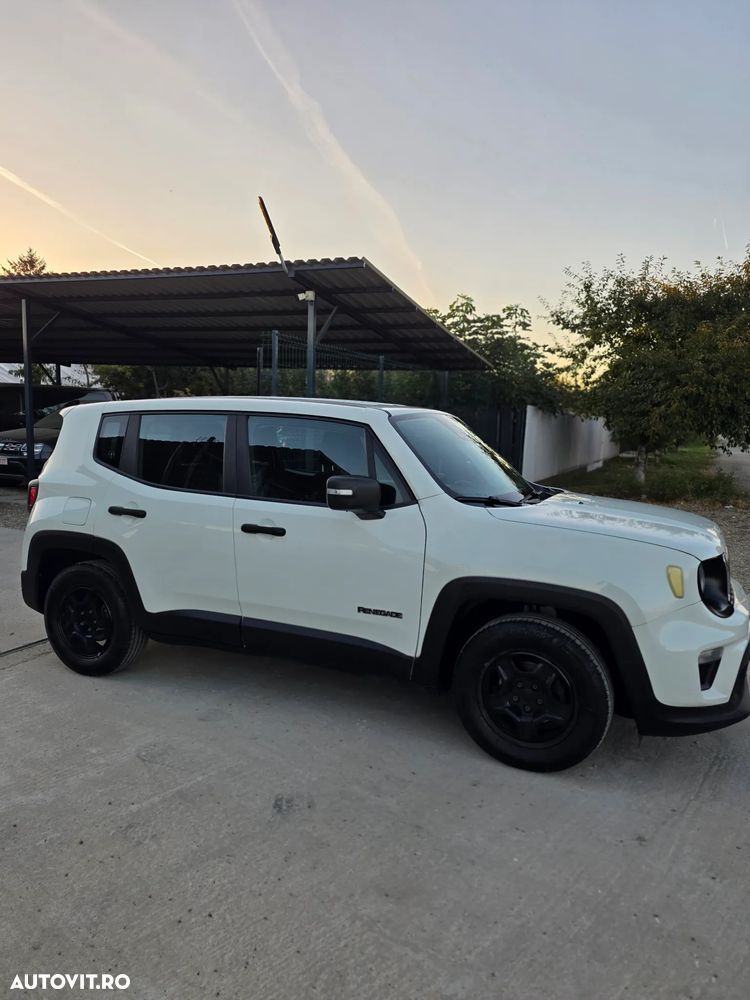 Jeep Renegade - 10
