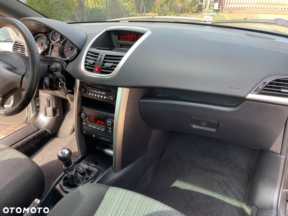 Peugeot 207 CC 120 VTi Premium - 23