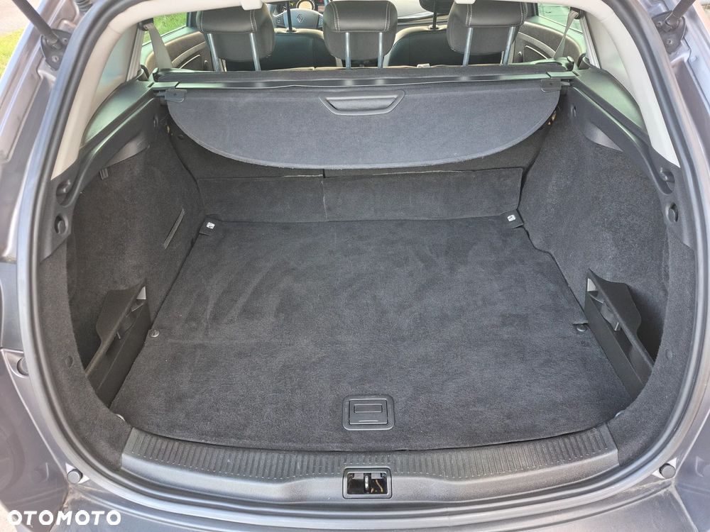 Renault Megane Grandtour ENERGY TCe 130 Start & Stop Bose Edition - 29