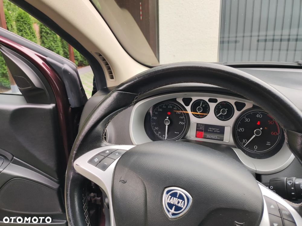 Lancia Delta 1.6 MJ Silver - 9