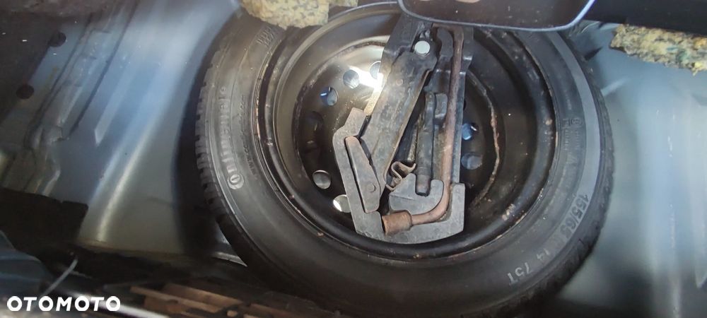 Toyota Aygo 1.0 VVT-i Sol EU5 - 21