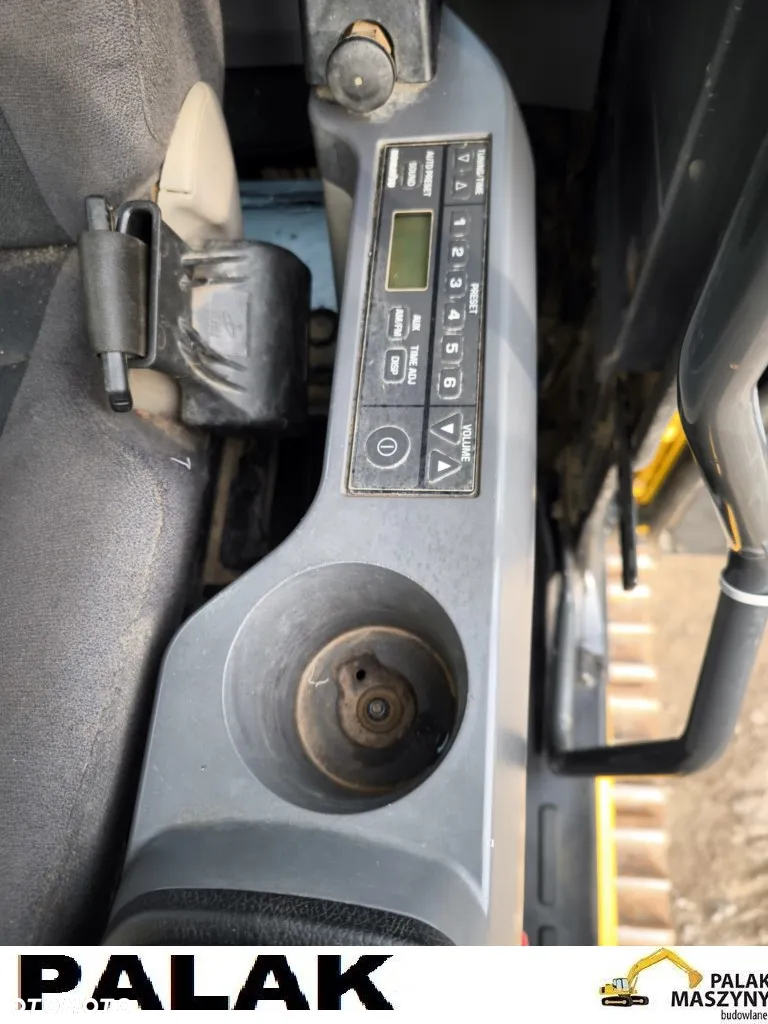 Komatsu Koparka gąsienicowa KOMATSU HB 215LC ,  2019 R,MAŁY PRZEBIEG /210 - 18