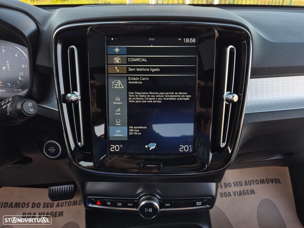 Volvo XC 40 2.0 D4 Momentum Plus AWD - 37