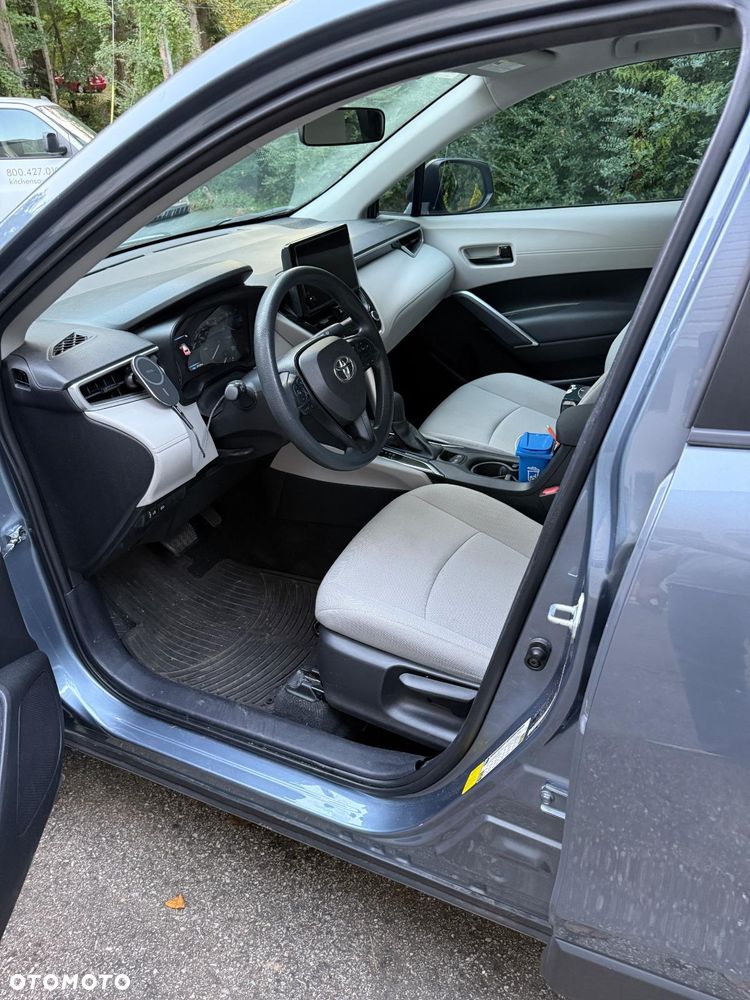 Toyota Corolla Cross - 11