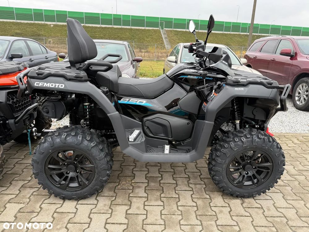 CFMoto CForce - 6