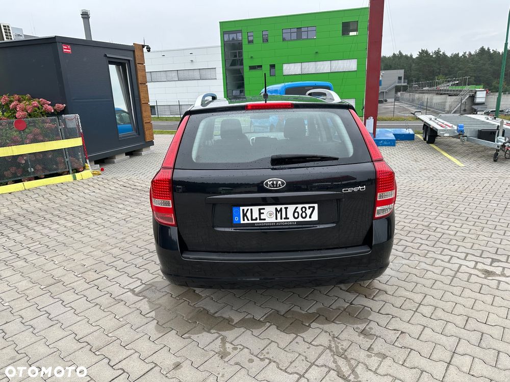 Kia Ceed 1.4 L - 14