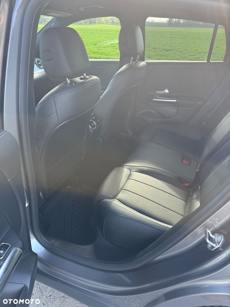 Mercedes-Benz GLA 250 4-Matic - 13