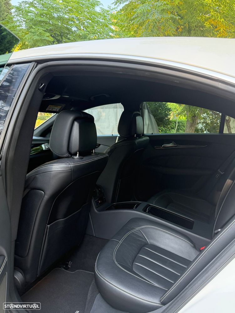 Mercedes-Benz CLS 350 BlueTEC - 11