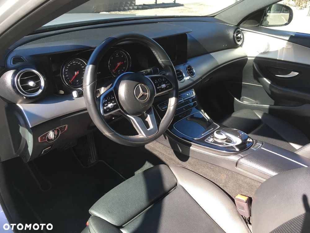 Mercedes-Benz Klasa E 220 d 9G-TRONIC Avantgarde - 11