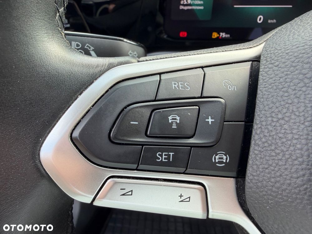 Volkswagen Golf 1.5 TSI EVO Life - 22