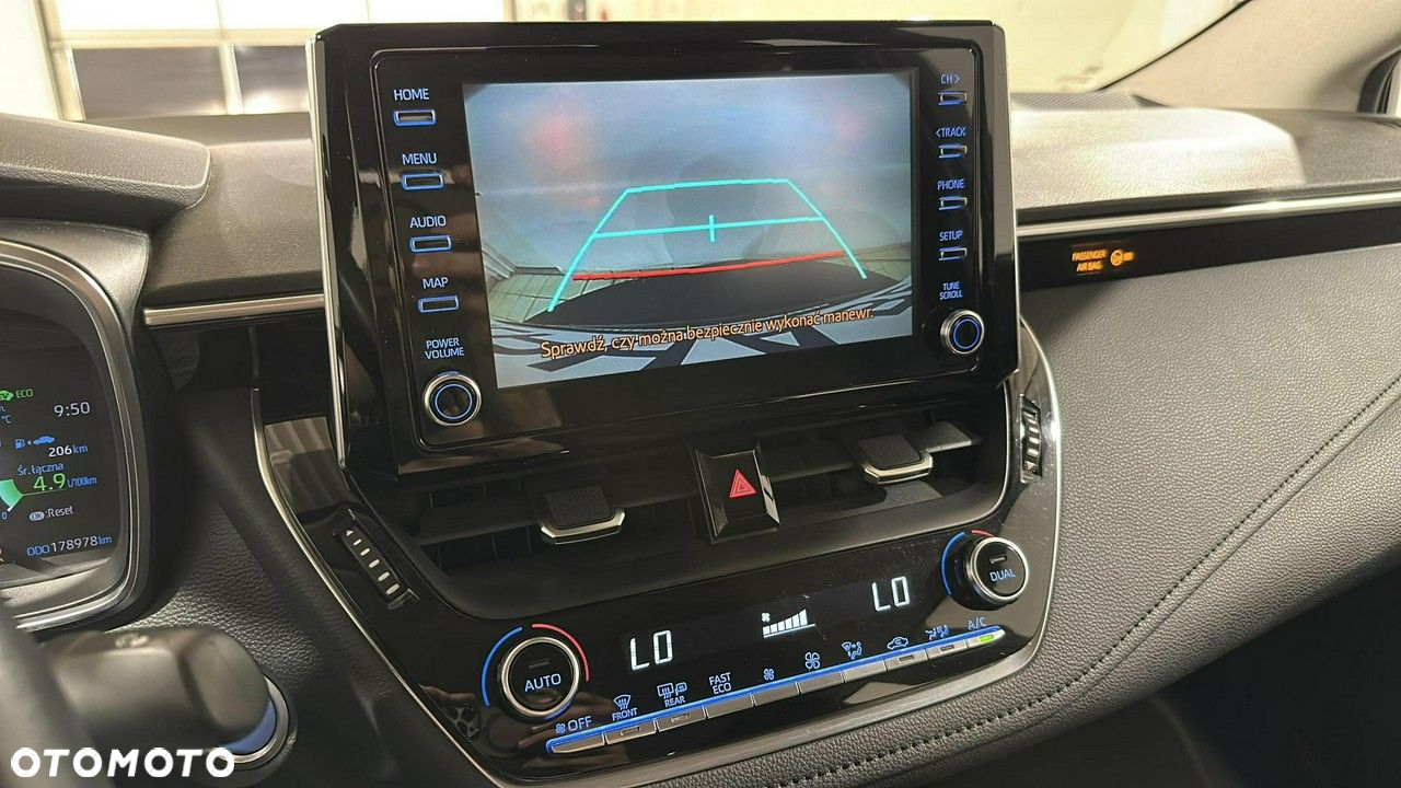 Toyota Corolla - 22