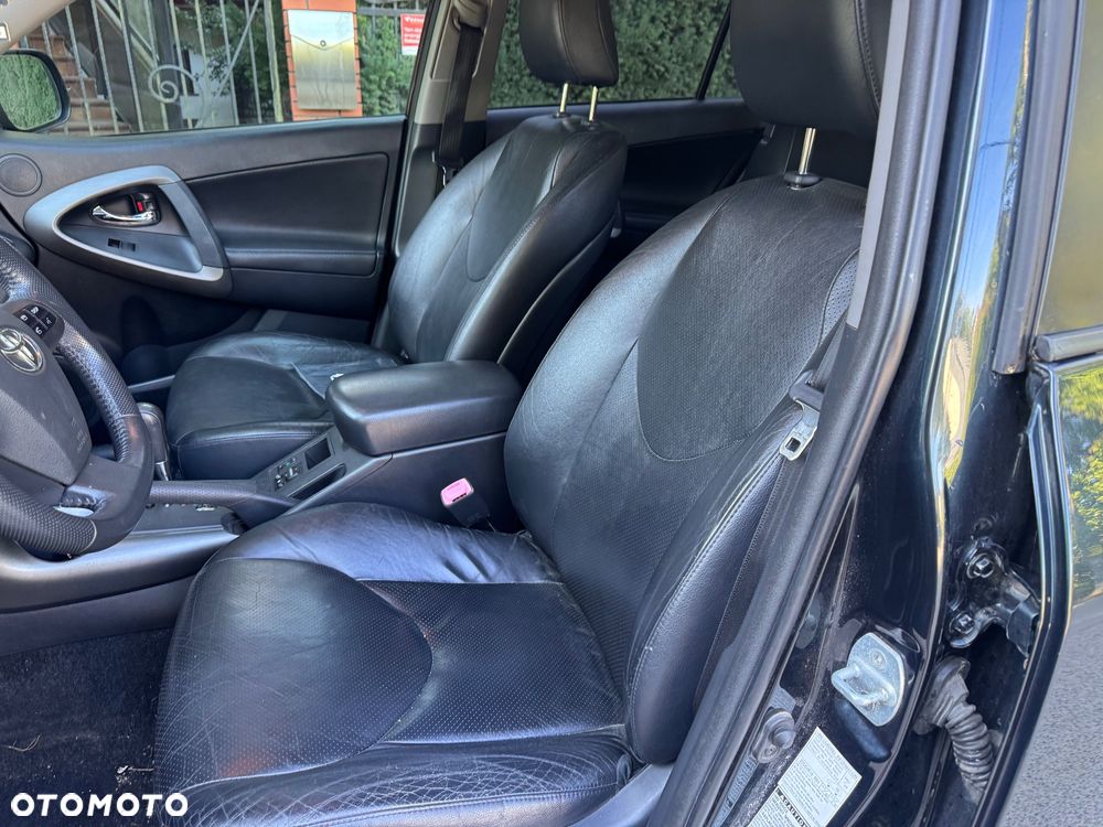 Toyota RAV4 2.2 D-4D 4x4 Automatik Executive - 8