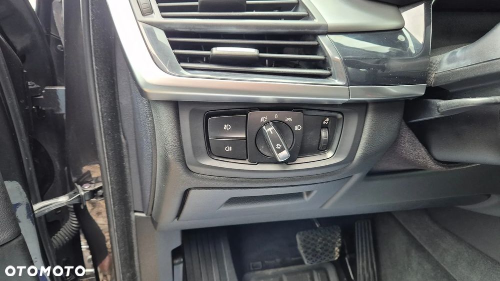 BMW X5 xDrive25d - 23