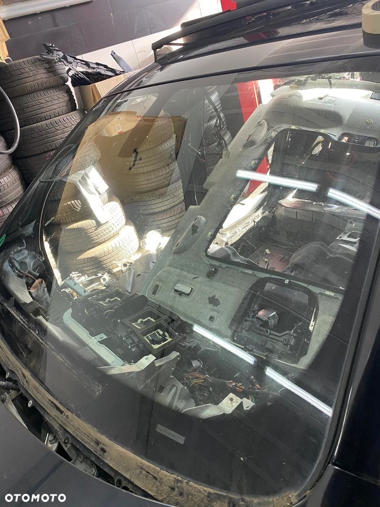 BMW F07 SZYBA CZOLOWA - 3