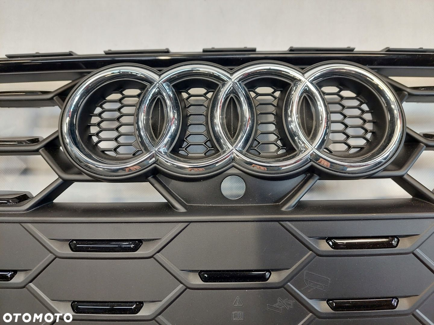 Audi S4 B9 8W0853651DK Atrapa Grill Przód nowa a4 mat nowa - 4