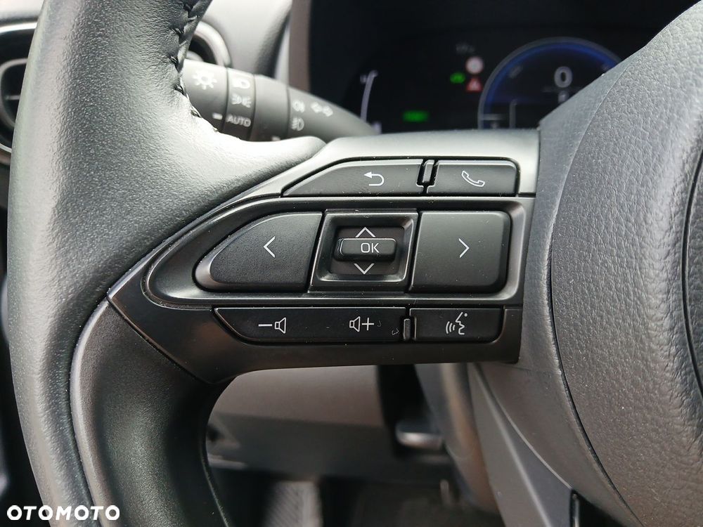 Toyota Yaris Hybrid 1.5 Style - 28
