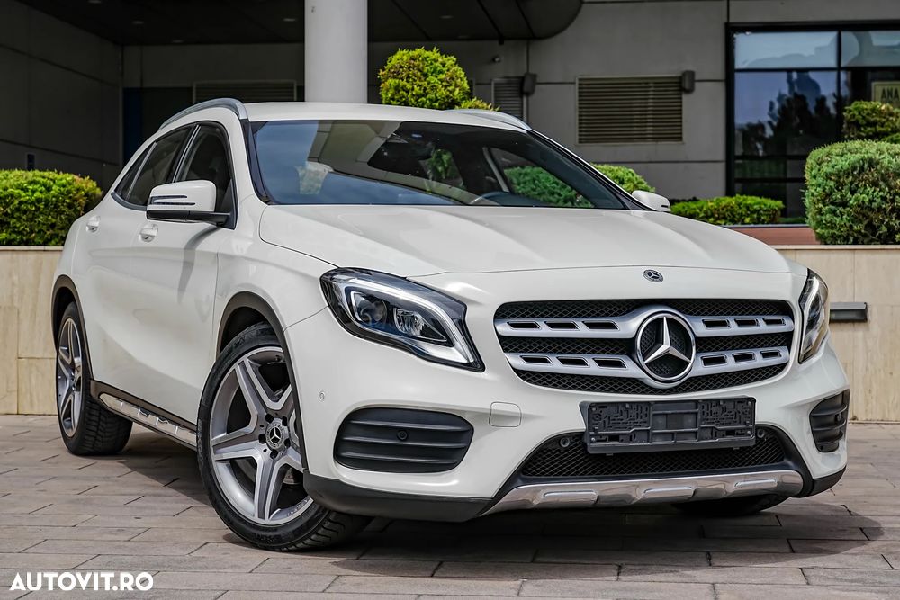 Mercedes-Benz GLA 180 7G-DCT AMG Line - 11