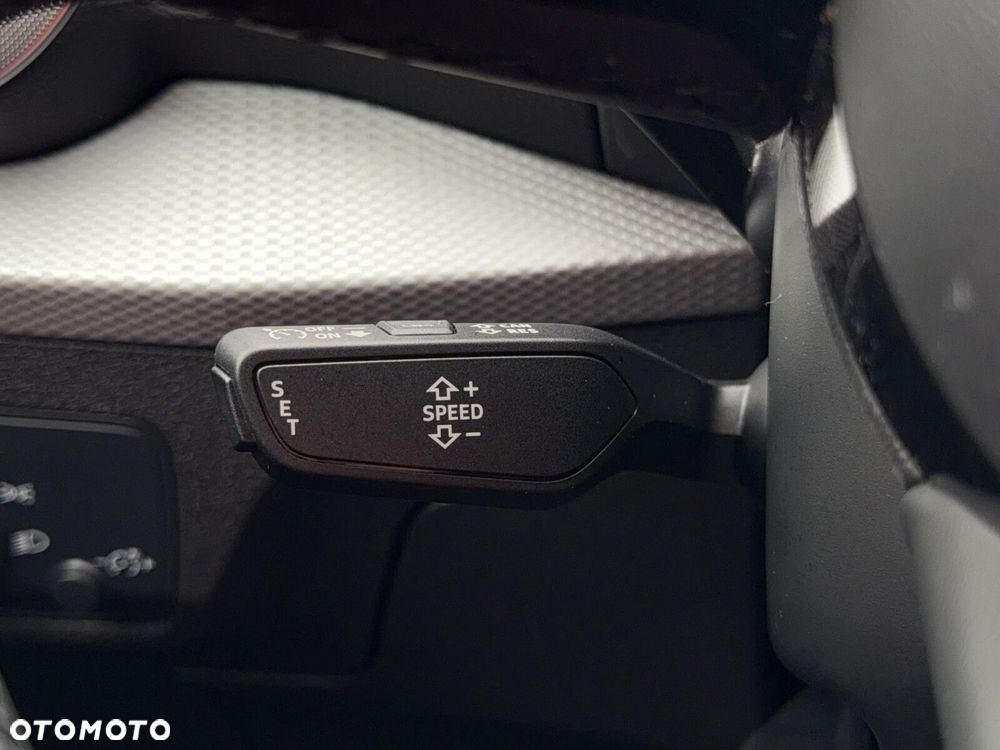 Audi Q2 - 18