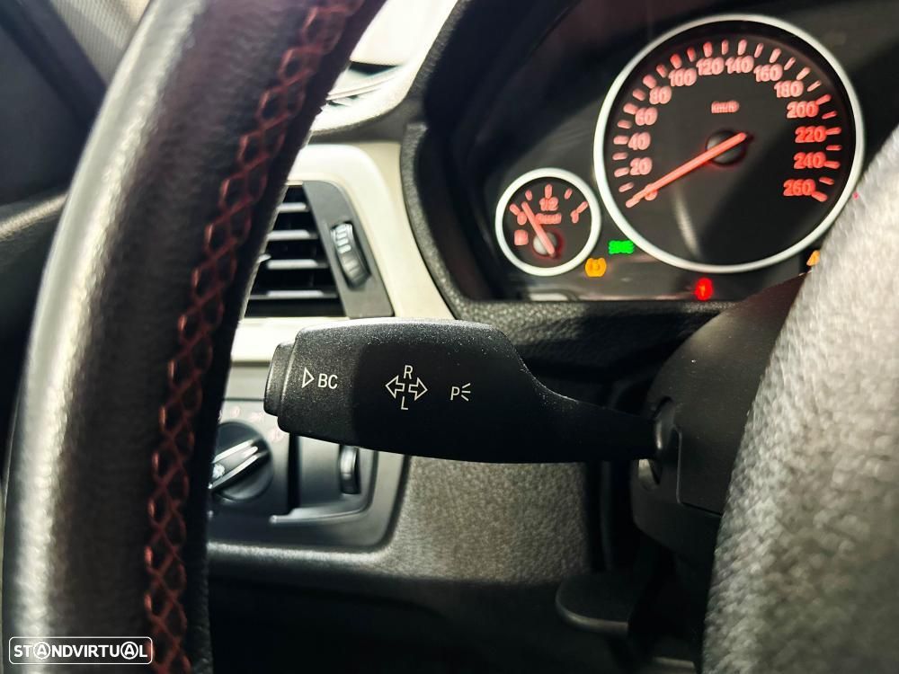 BMW 318 d Line Sport Shadow Auto - 49